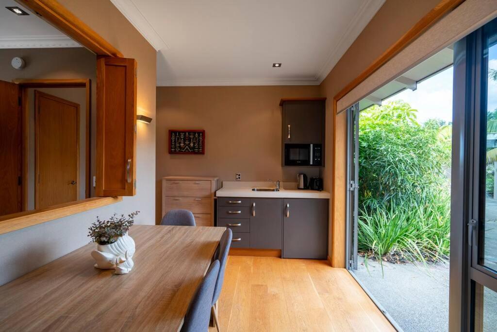 Cooks BeachLuxury Country Retreatアパートメント エクステリア 写真